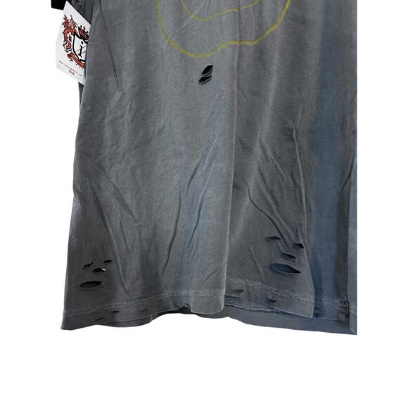Distressed With Holes Montana Smiley Face Tshirt Large Grey Gray NWT - Picture 3 of 8
